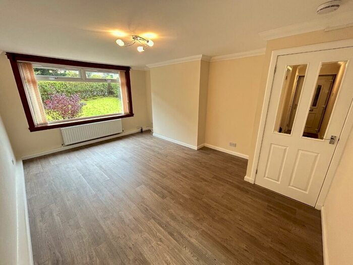 2 Bedroom Flat To Rent In Oxgangs Farm Gardens, Oxgangs, Edinburgh, EH13