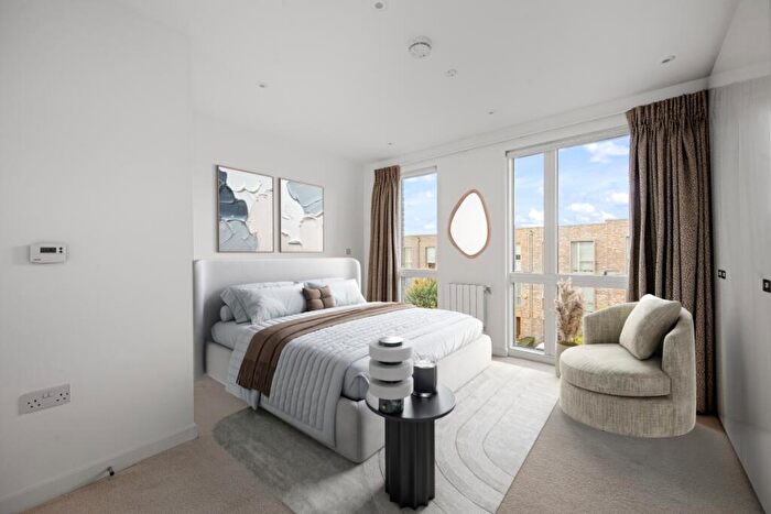 3 Bedroom Terraced House For Sale In Handley Drive Kidbrooke, SE3