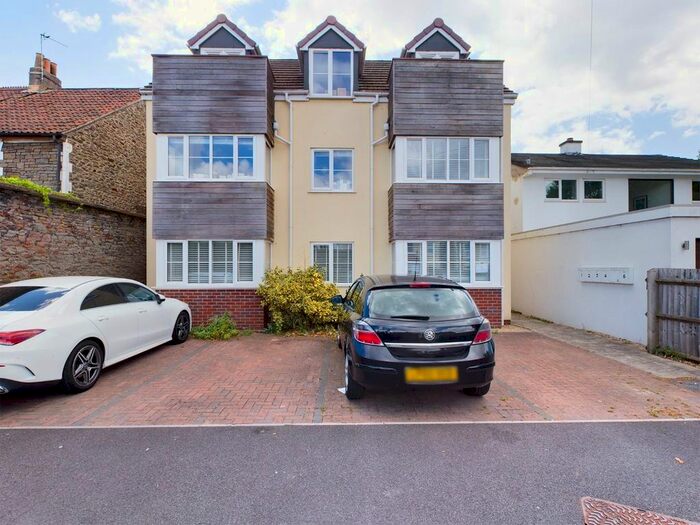 2 Bedroom Flat To Rent In Downend Road, Downend, Bristol, BS16