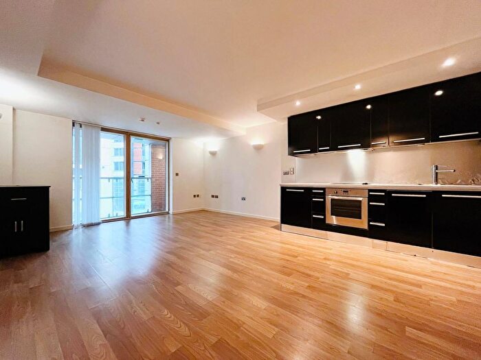 2 Bedroom Flat To Rent In Whitehall Quarter, Wellington Street, Leeds, LS1