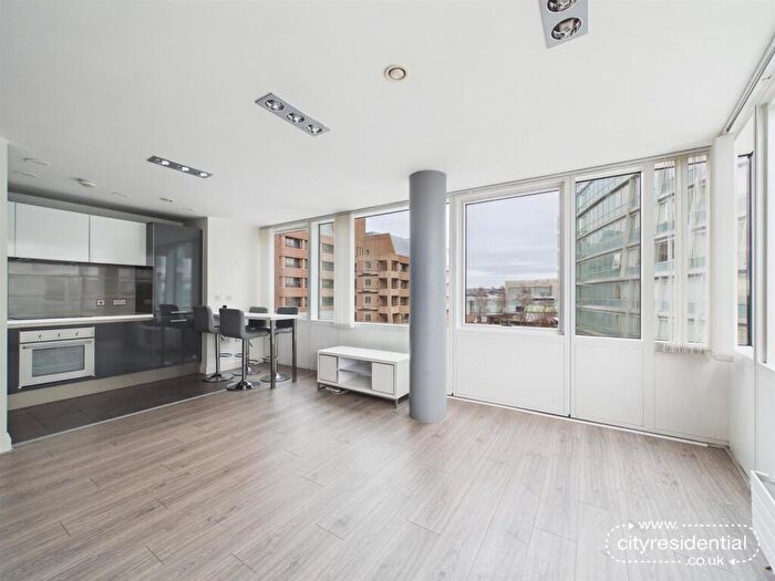 2 Bedroom Apartment For Sale In One Park West, Liverpool, L1