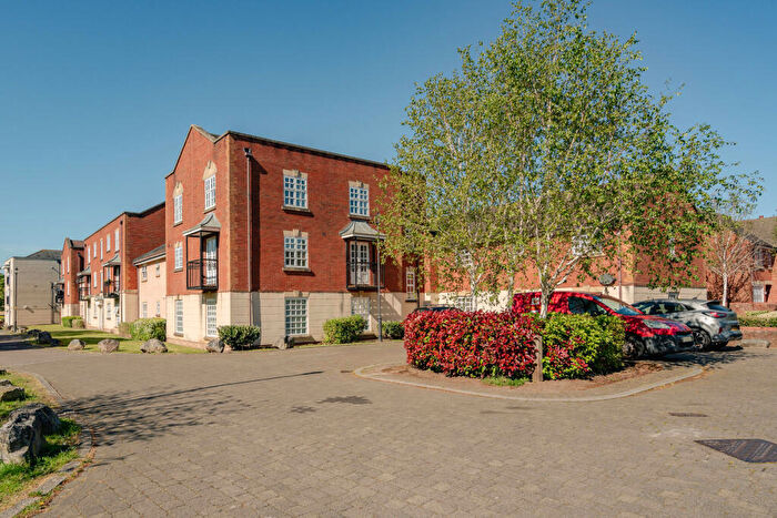 2 Bedroom Flat For Sale In John Repton Gardens, BS10