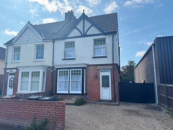 3 Bedroom Semi Detached House For Sale In Chatsworth, South Stour Avenue, Ashford, Kent, TN23