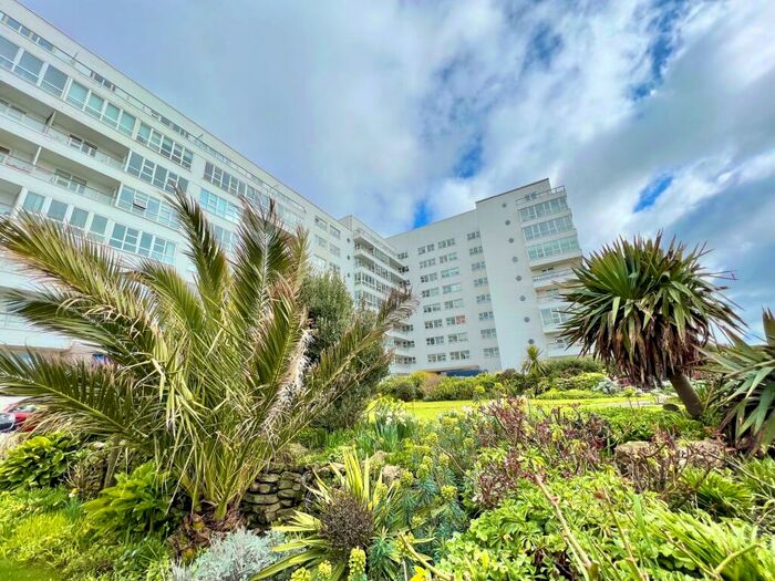 1 Bedroom Apartment For Sale In Marine Gate, Marine Drive, Brighton, BN2