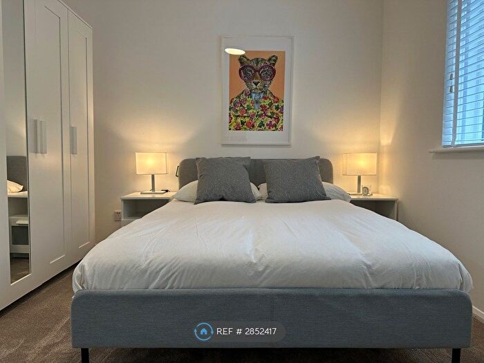 1 Bedroom Flat To Rent In Henry Doulton Drive, London, SW17