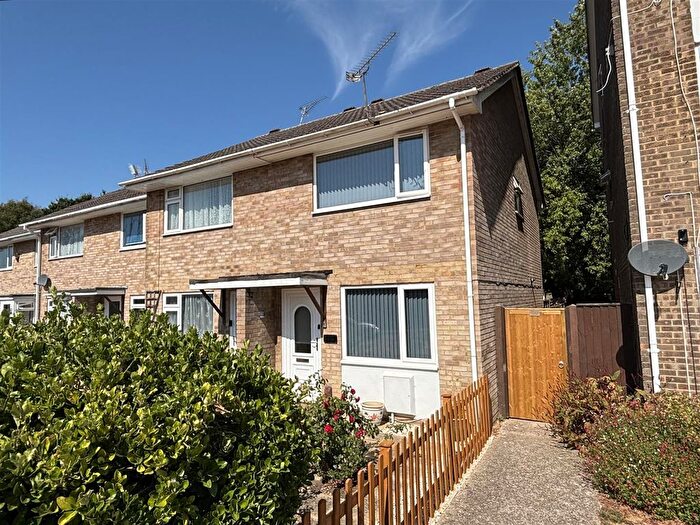 2 Bedroom End Terrace House For Sale In Symes Road, Poole, BH15