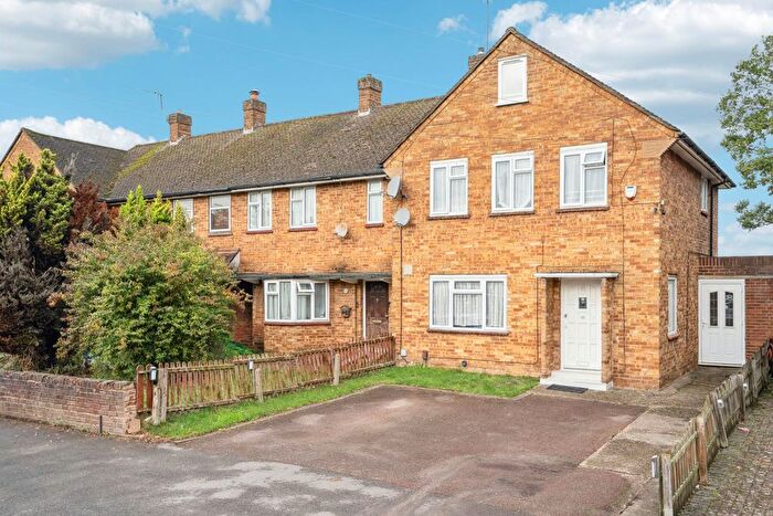 4 Bedroom Semi-Detached House For Sale In Highwood Avenue, North Bushey, WD23