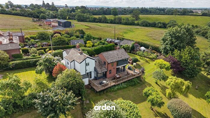 4 Bedroom Detached House For Sale In Parkfield Lane, Hallow, WR2