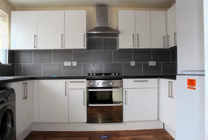 6 Bedroom Terraced House To Rent In Harold Road, Upton Park, E13
