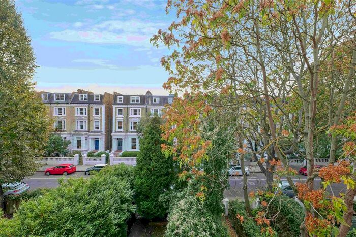 2 Bedroom Flat To Rent In Elsham Road, London, W14