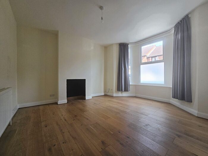 2 Bedroom Maisonette To Rent In Aslett Street, London, SW18