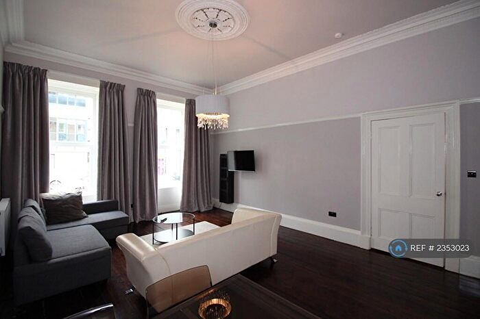3 Bedroom Flat To Rent In North Claremont Street, Glasgow, G3