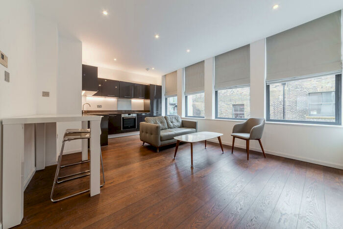 Apartment To Rent In Wheler Street, London, E1