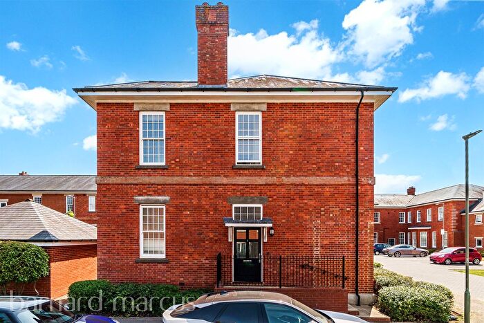 2 Bedroom Flat For Sale In Sherwood Way, Epsom, KT19