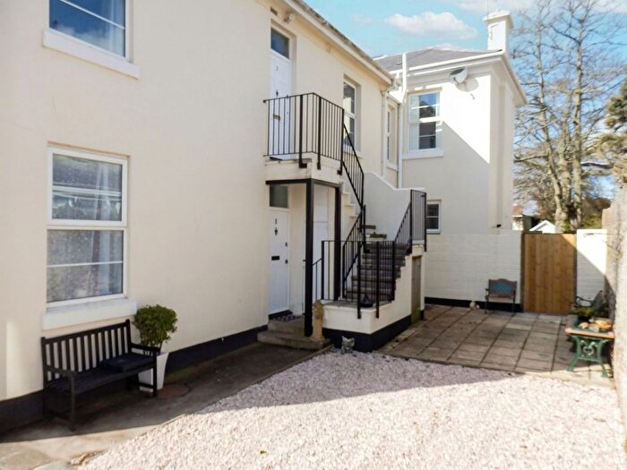 1 Bedroom Flat To Rent In St. Margarets Road, Torquay, TQ1