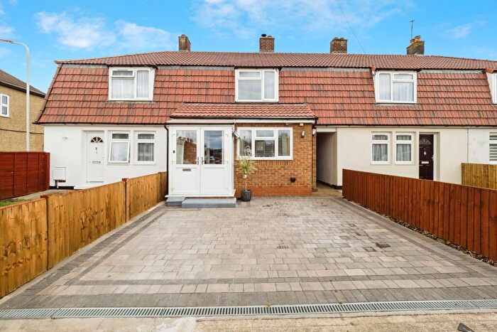 2 Bedroom Terraced House For Sale In Walton Road, Romford, RM5