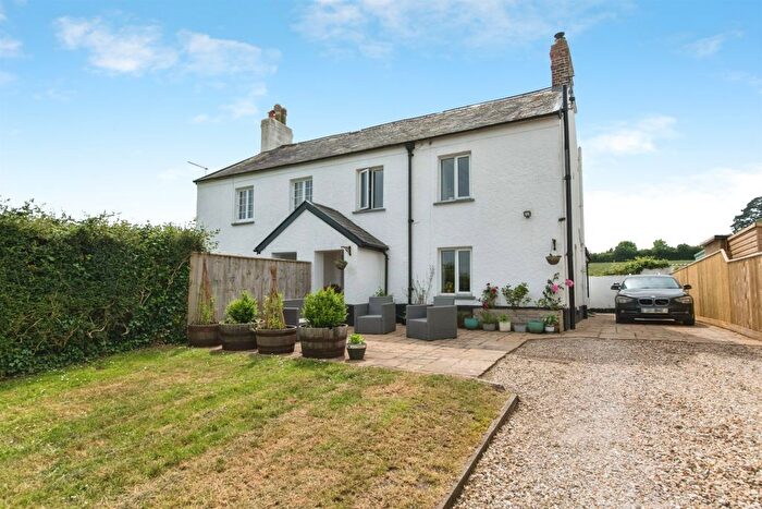 3 Bedroom Semi Detached House For Sale In Exminster, Exeter, EX6