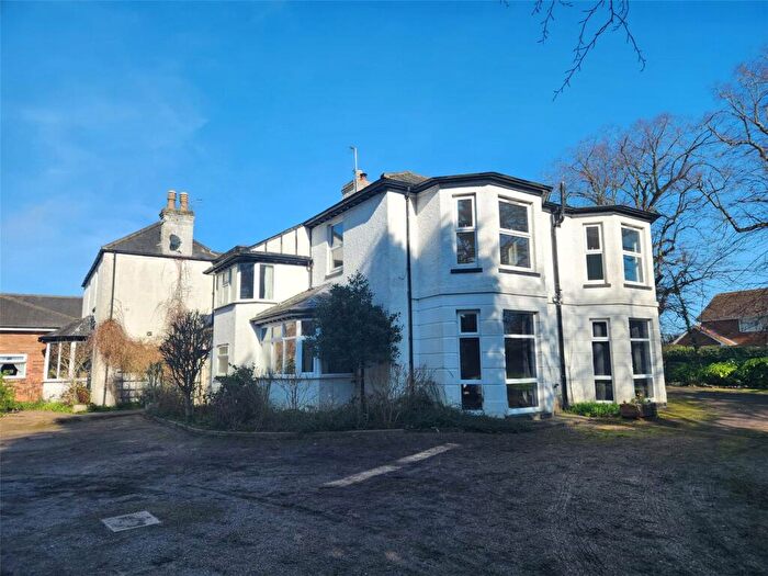 2 Bedroom Flat To Rent In Decoy Road, Ormesby, Great Yarmouth, Norfolk, NR29