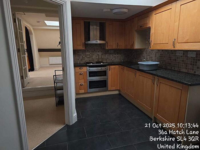 1 Bedroom Flat To Rent In Hatch Lane, Windsor, SL4