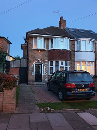 3 Bedroom Semi-Detached House To Rent In Dorrington Road, Birmingham, B42