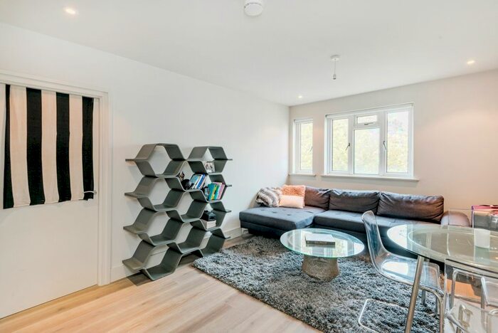 1 Bedroom Flat To Rent In Leinster Gardens, London, W2