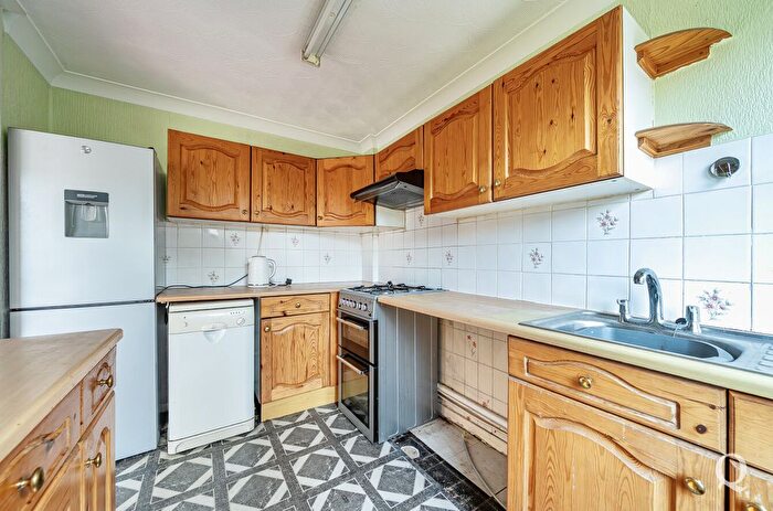 3 Bedroom End Of Terrace House For Sale In Harkness Court, Sittingbourne, Kent, ME10