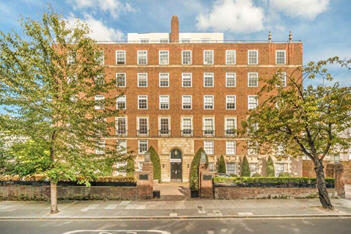 2 Bedroom Flat To Rent In Abbey Road, St John's Wood, NW8