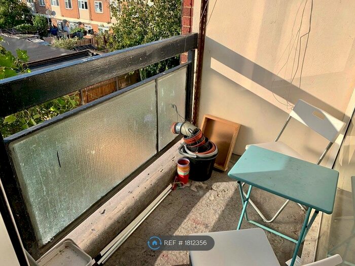 5 Bedroom Maisonette To Rent In Jamaica Street, London, E1