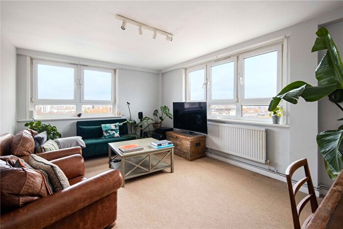 2 Bedroom Flat For Sale In Tuscan House, Knottisford Street, Bethnal Green, London, E2