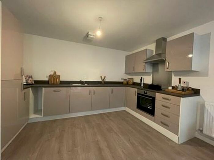1 Bedroom Apartment To Rent In Available Now The Oak Apartment Selly Oak, Birmingham, B29