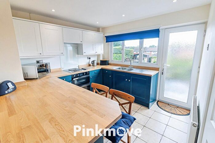 3 Bedroom Detached House For Sale In Arlington Close, Newport, NP20