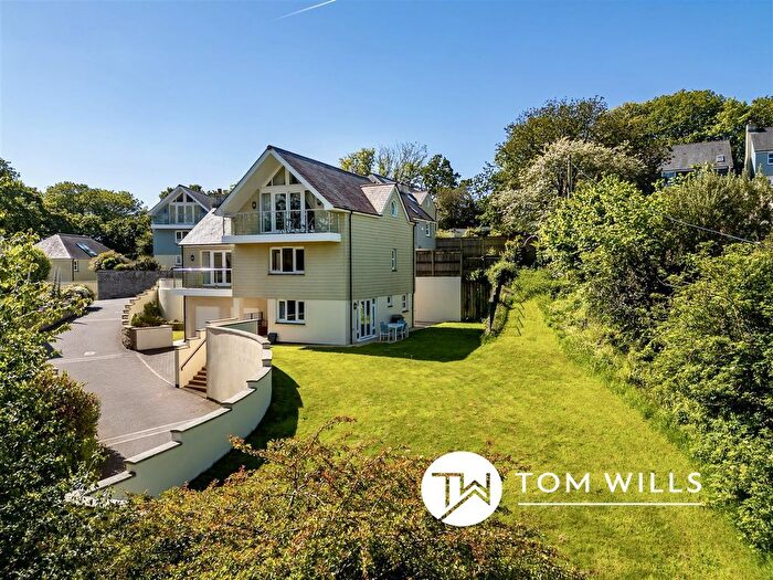 4 Bedroom Detached House For Sale In M From Swanpool Beach, Falmouth, TR11