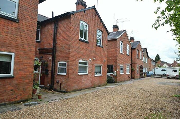 2 Bedroom Terraced House To Rent In Woodside Avenue, Redditch, B97