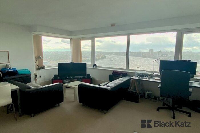 2 Bedroom Flat To Rent In George Beard Road, London, SE8