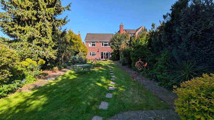 4 Bedroom Detached House For Sale In Cliffe Road, Birstall, LE4