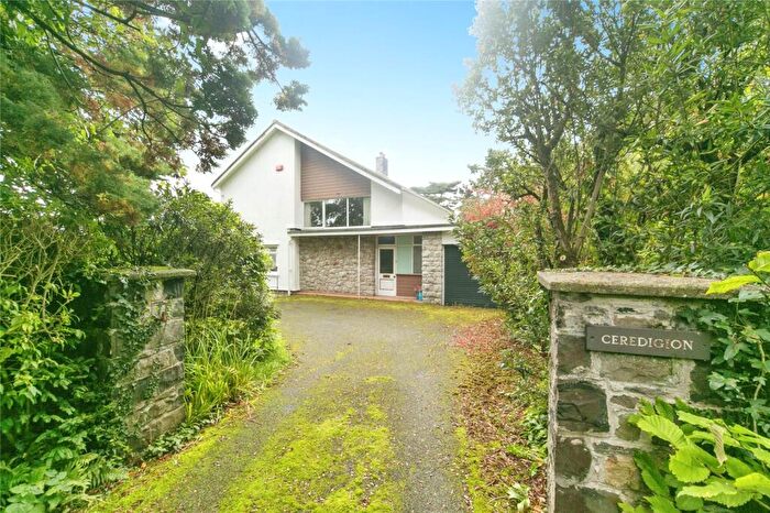 3 Bedroom Detached House For Sale In Lon Ty'n Y Caeau, Menai Bridge, Isle Of Anglesey, LL59