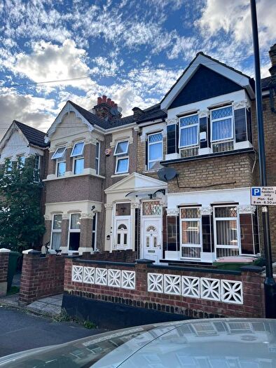 4 Bedroom Terraced House To Rent In Redclyffe Road, East Ham, E6