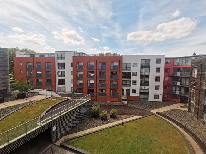 2 Bedroom Flat To Rent In Sherborne Street, Birmingham, West Midlands, B16