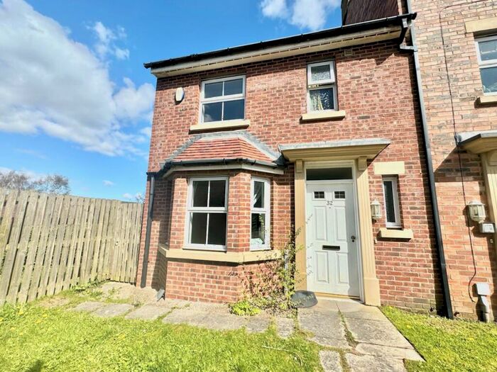 3 Bedroom End Of Terrace House To Rent In Kirkwood Drive, Nevilles Cross, DH1