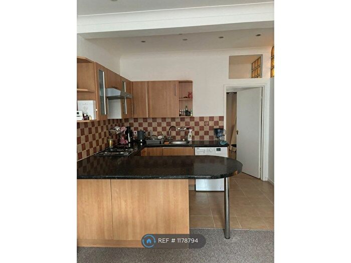 1 Bedroom Flat To Rent In Stanmore Road, Watford, WD24