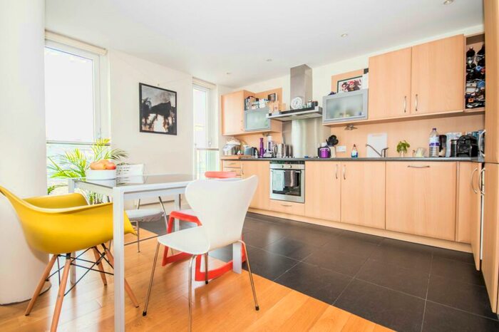 2 Bedroom Apartment To Rent In Chambers Street, SE16