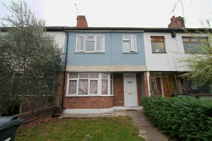 3 Bedroom Terraced House To Rent In New Park Avenue, Palmers Green, London N13