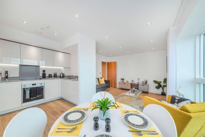 2 Bedroom Flat To Rent In Lyon Road, Harrow, HA1