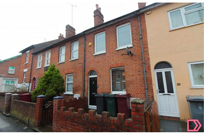 2 Bedroom Terraced House To Rent In Cumberland Road, Reading, Berkshire, RG1