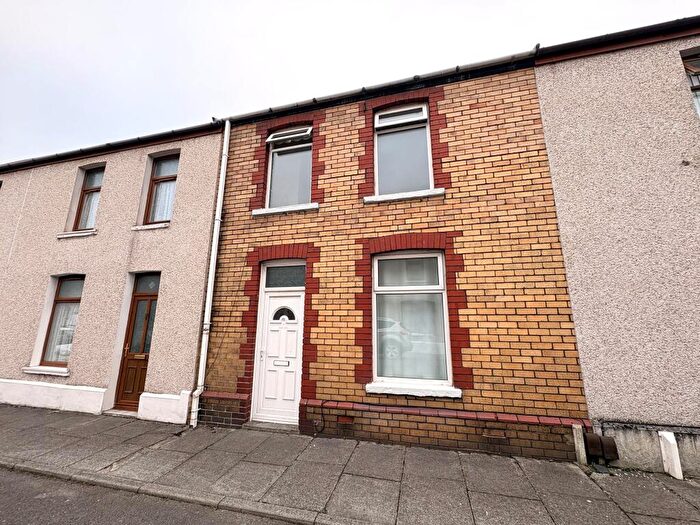 4 Bedroom House To Rent In Alfred Street, Port Talbot, SA12