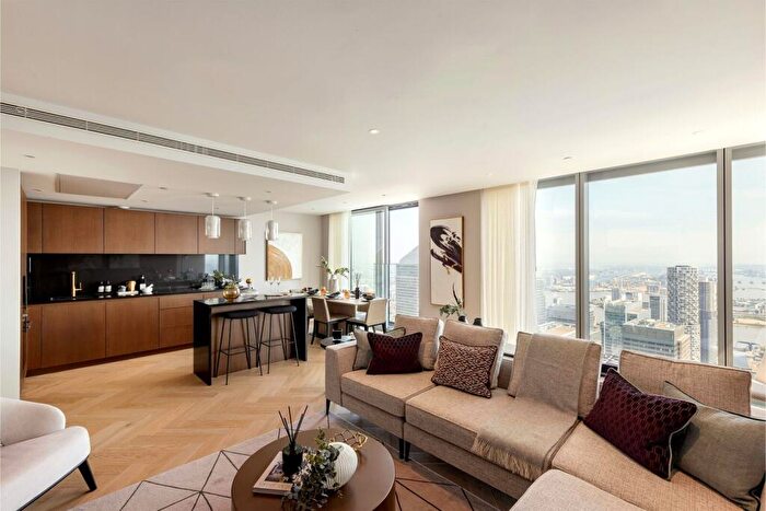 3 Bedroom Flat For Sale In Landmark Pinnacle, Tower Hamlets, London, E14