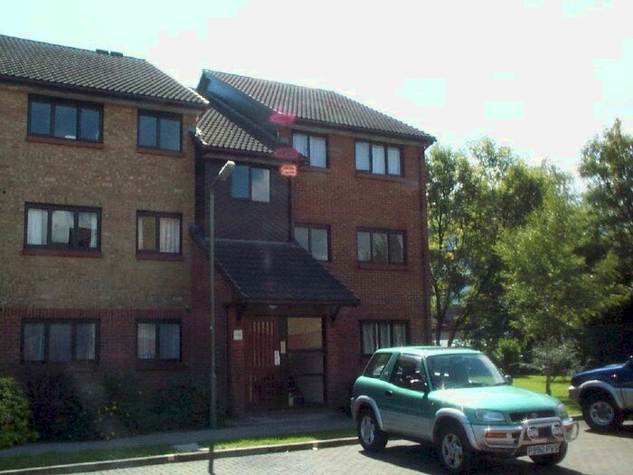 2 Bedroom Flat To Rent In Fleming Walk, Colindale, London, NW9