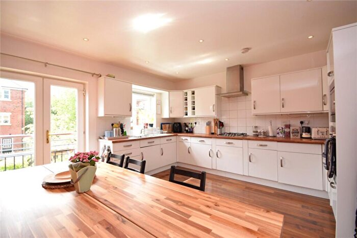 4 Bedroom Town House To Rent In Thornbury Avenue, Far Headingley, Leeds, LS16