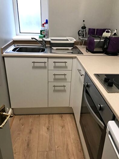 Studio To Rent In Fitzhamon Embankment, Cardiff, CF11