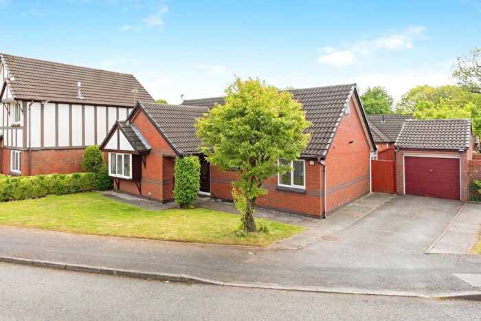 3 Bedroom Bungalow For Sale In Sandicroft Close, Birchwood, Warrington, Cheshire, WA3